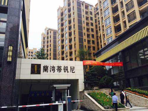 新津兰湾蒂钒尼鲁本斯毕加索系列铜铝复合暖气片 新津兰湾蒂钒尼鲁本斯毕加索系列铜铝复合暖气片