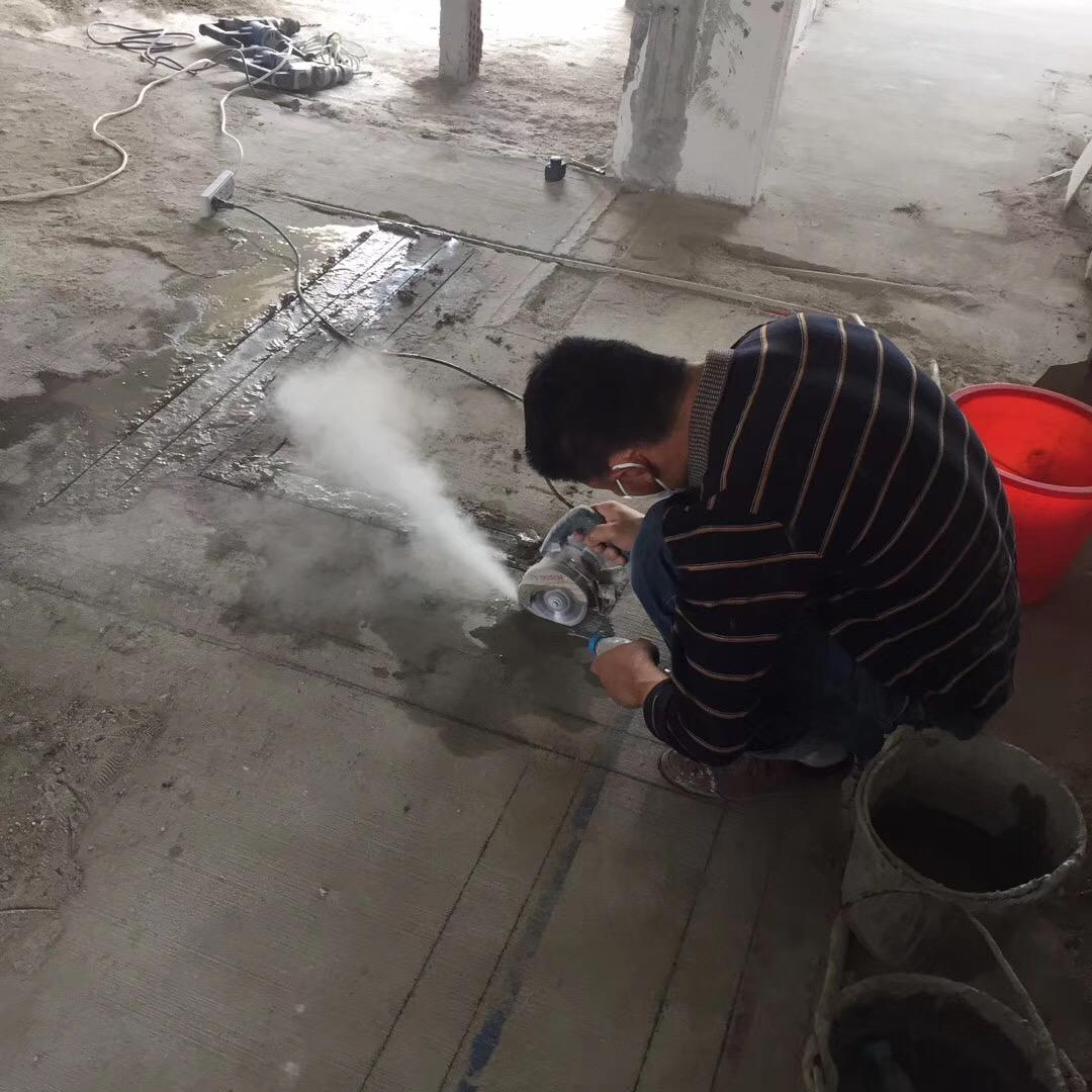 新房安装暖气片(暗装) 新房安装暖气片(暗装)