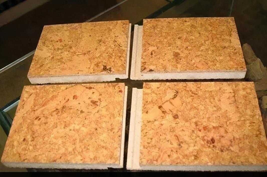 装修时有地暖的屋子应该考虑哪种类型的木地板呢?纯实木、复合地板、强化地板优缺点分析 装修时有地暖的屋子应该考虑哪种类型的木地板呢?纯实木、复合地板、强化地板优缺点分析