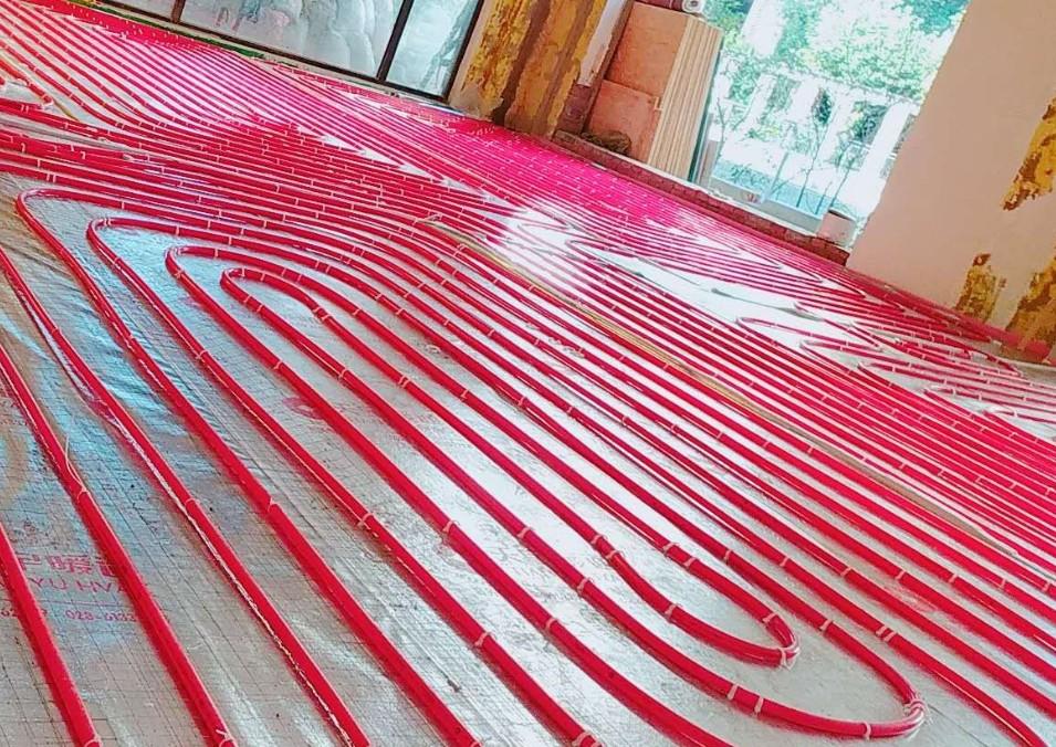 家里房子装修,室内安装地暖好还是暖气片好?从舒适度、户型角度分析 家里房子装修,室内安装地暖好还是暖气片好?从舒适度、户型角度分析